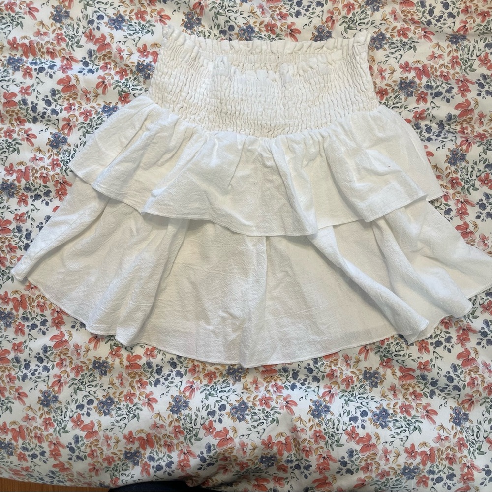 White Smocked Ruffle Skirt ⭐️3/$15 Sale⭐️